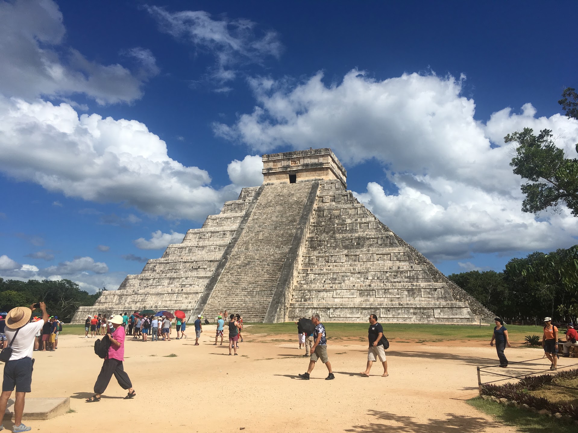 同窓会 メキシコ在住者がカンクンについて語ります Chatmbre